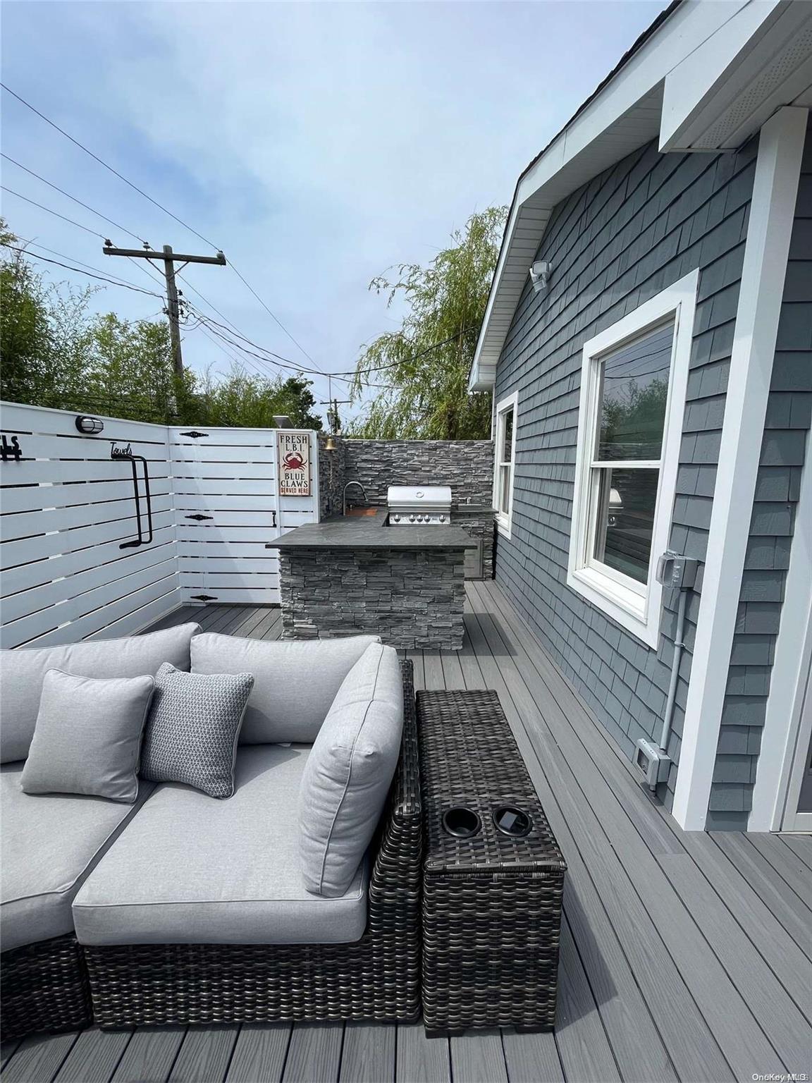 Deck