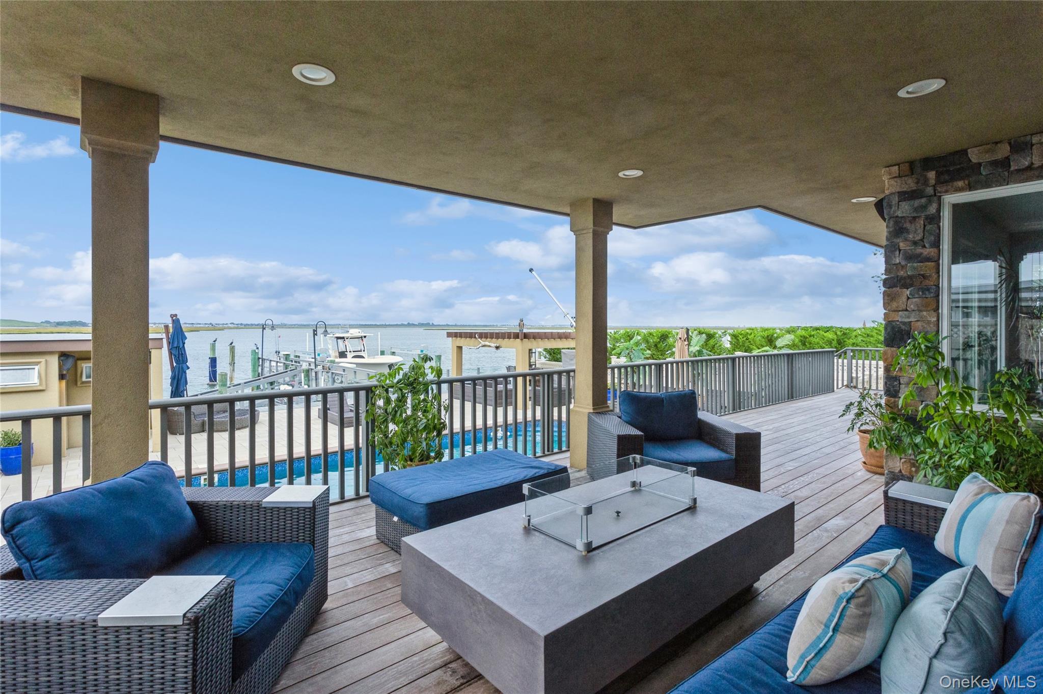 Deck