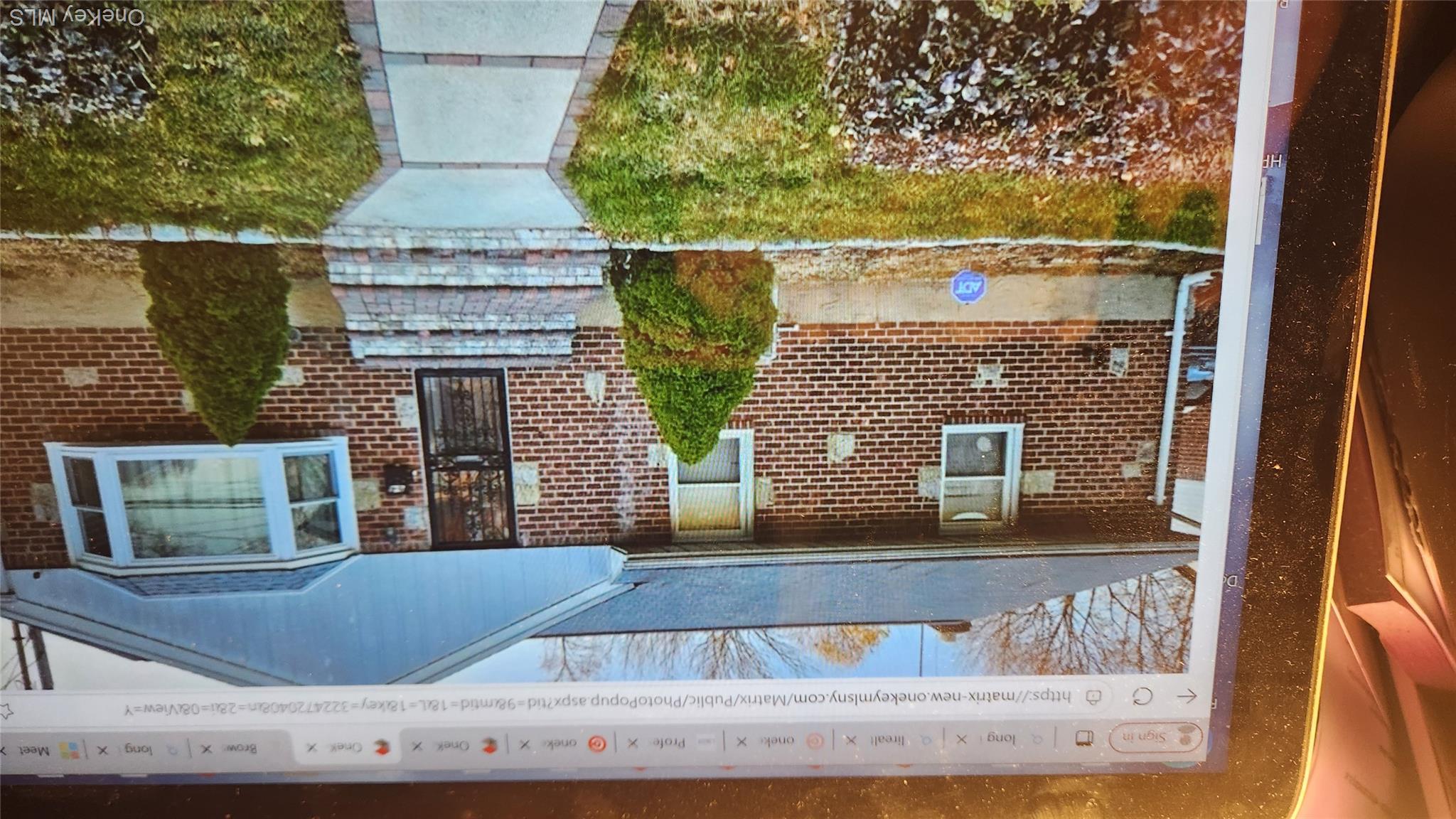 64 Fairview Boulevard