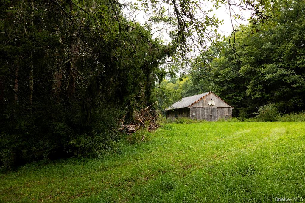 Barn