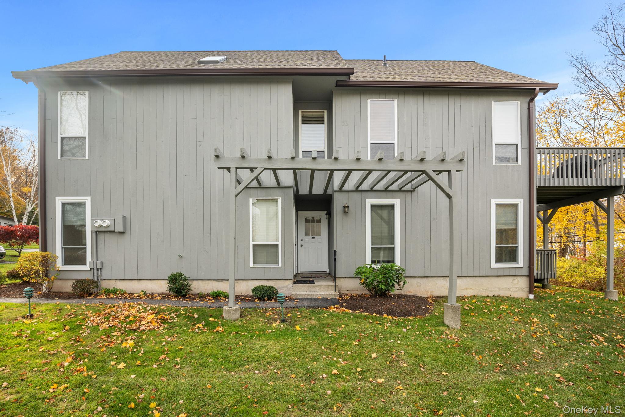 11 Woods Brooke Lane