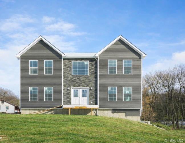 14 Vargas (AKA 70 Jessup Ln) Circle