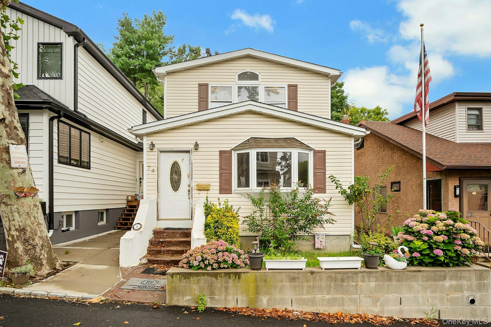 74 Aster Place