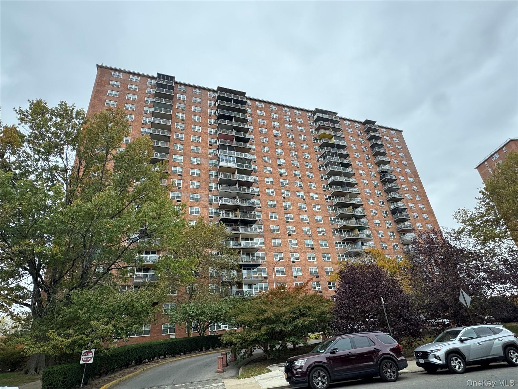 825 Morrison Avenue