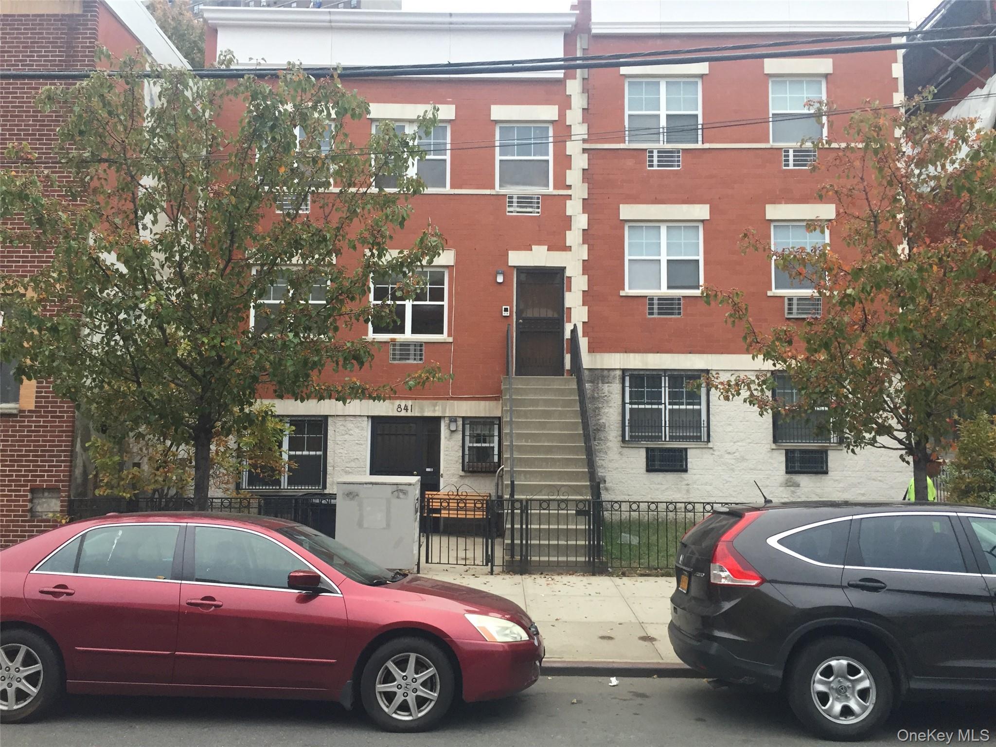 841 Courtlandt Avenue