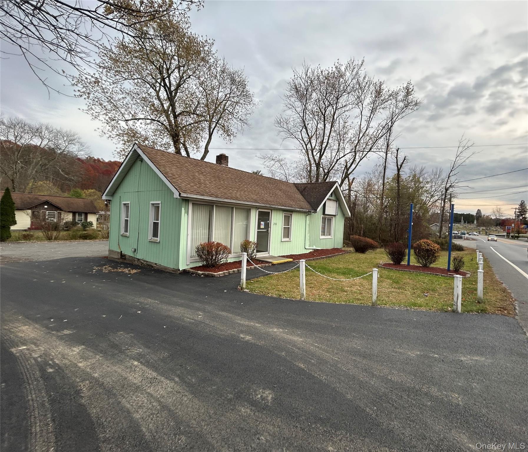 208 Route 52