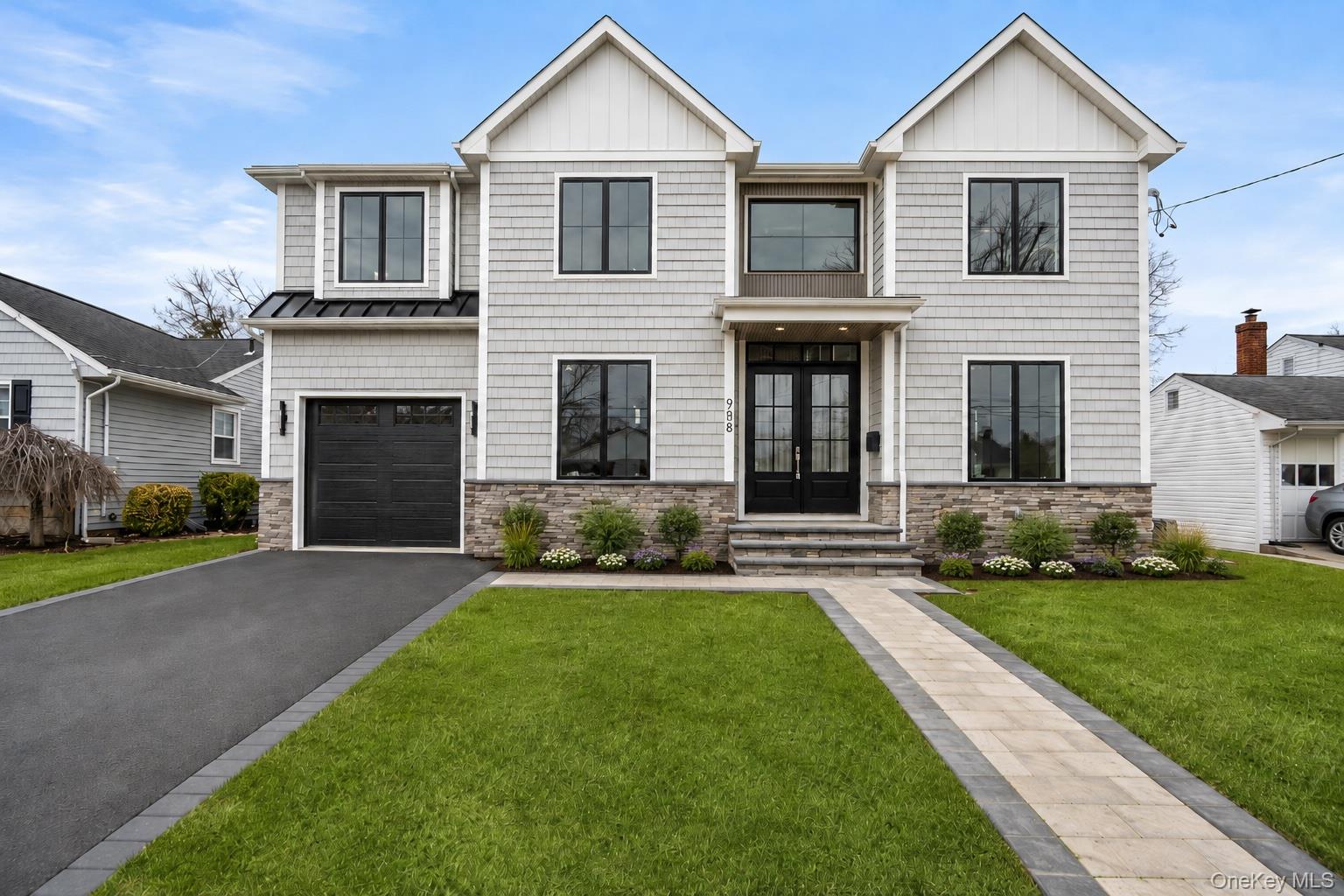 908 Maple Lane