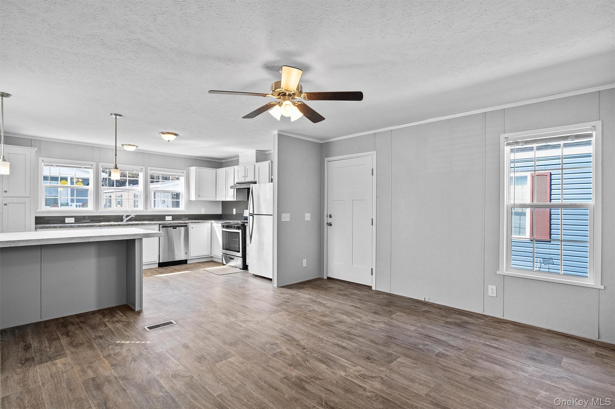 32 Ba Mar Drive