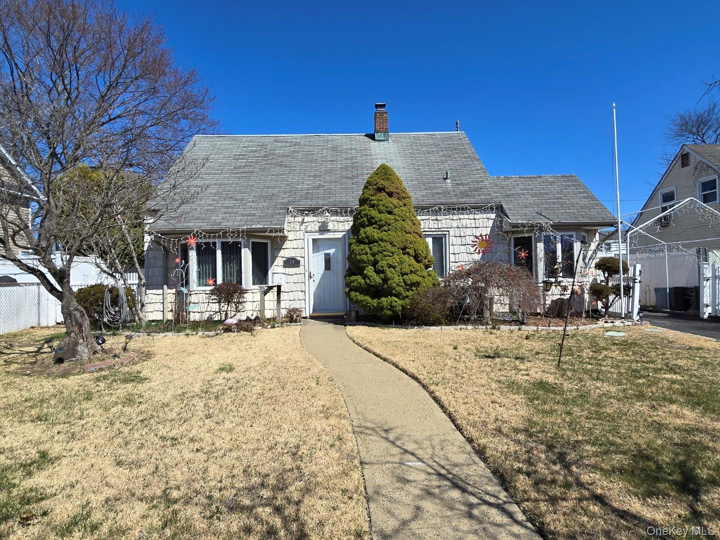 19 Curve Lane