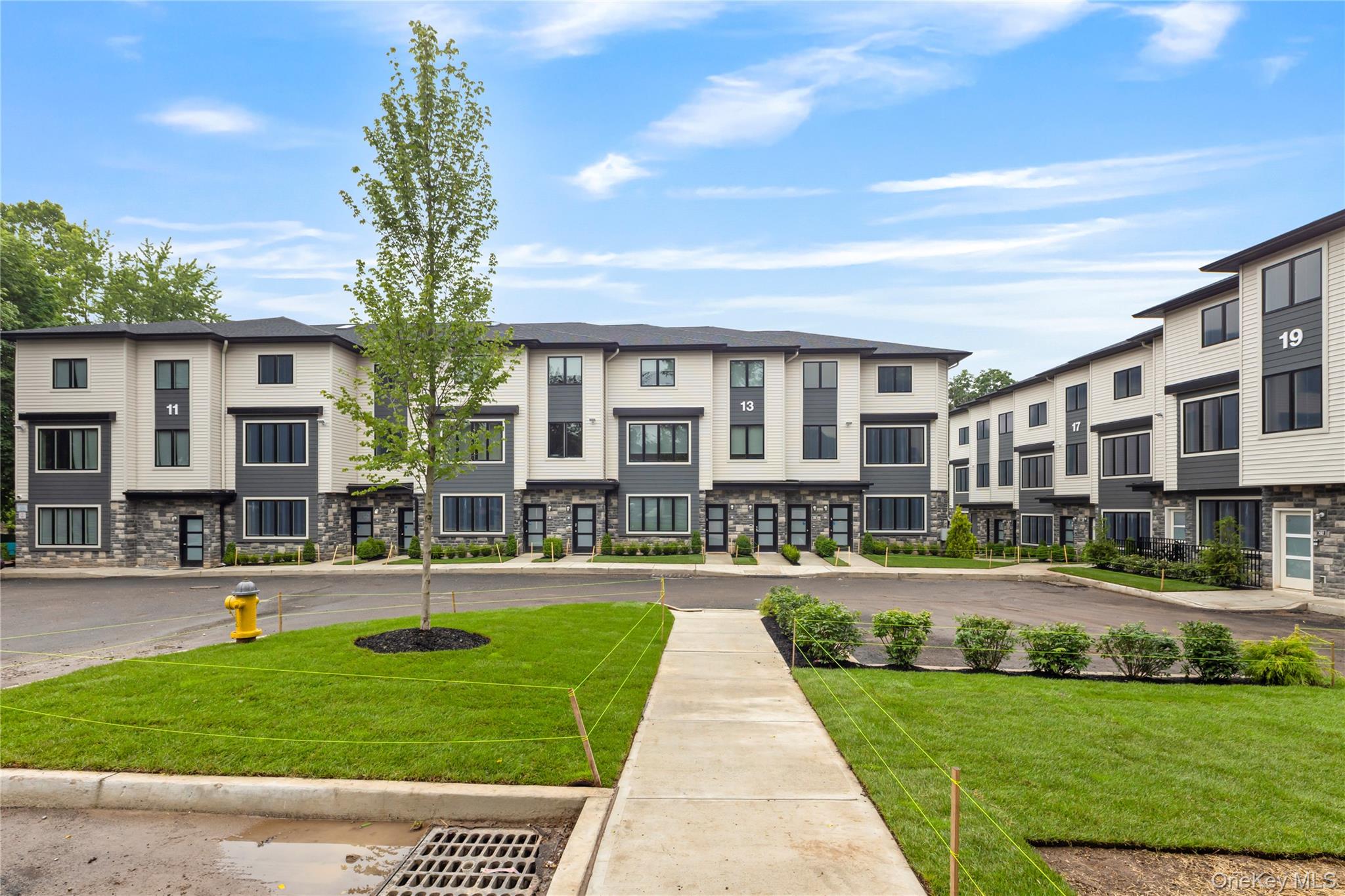 17 Lazer Court