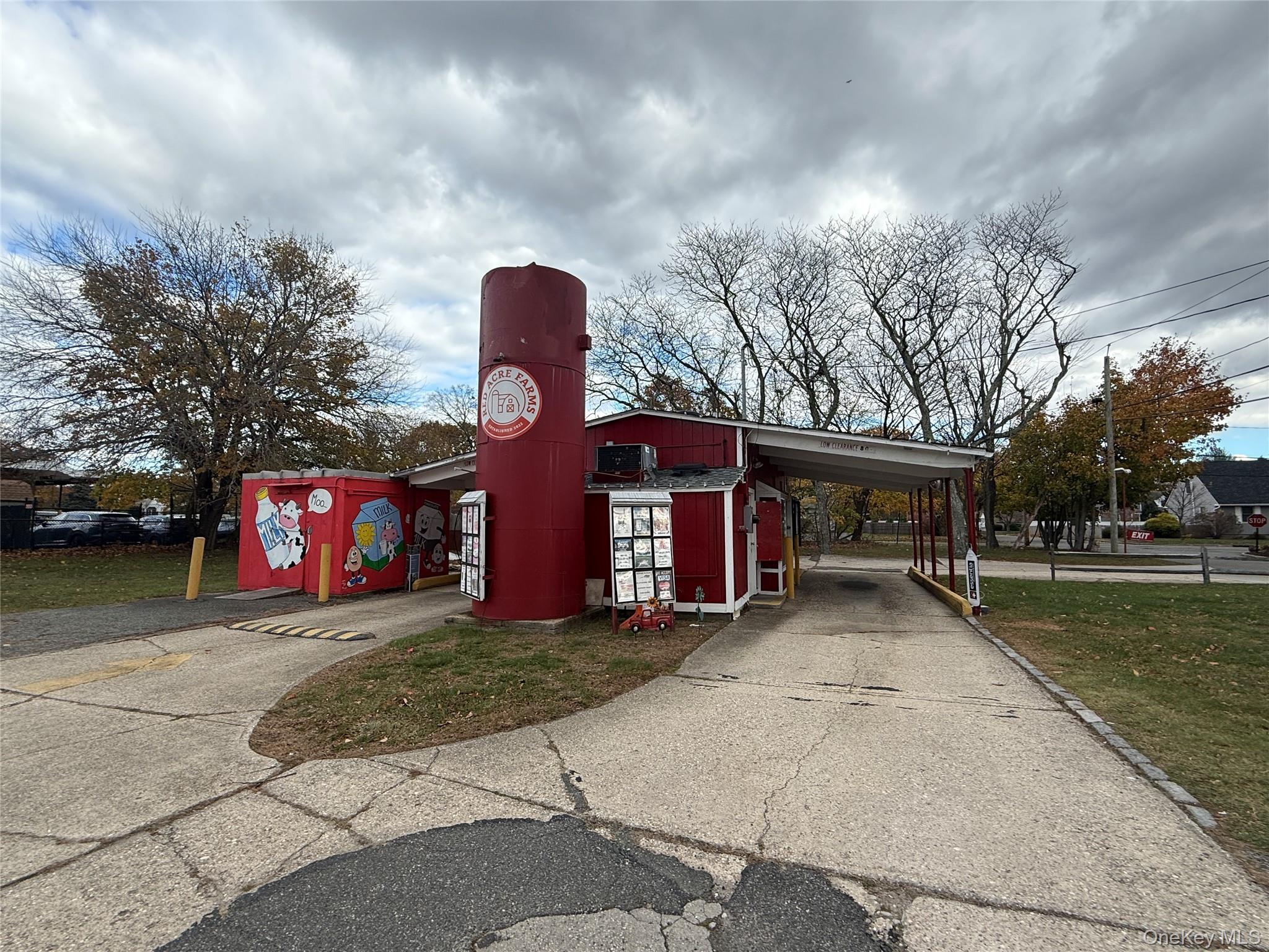 295 Lake Avenue
