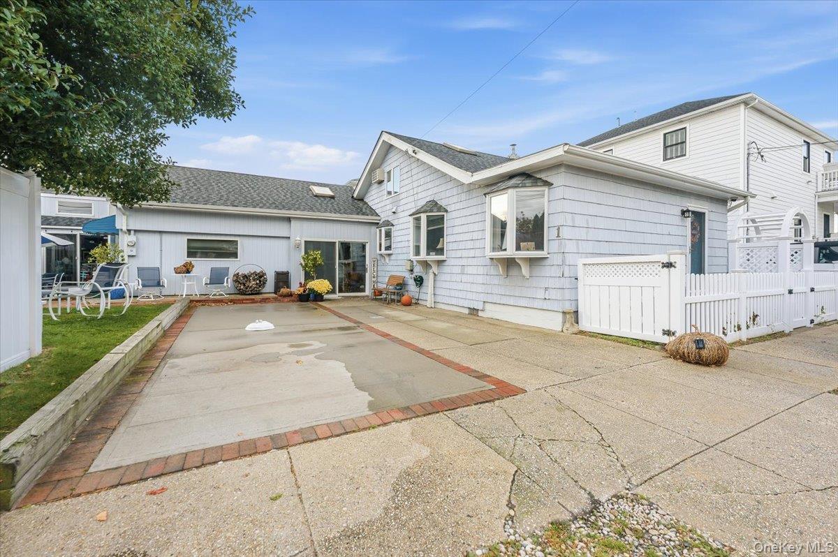 1 Bellmore Avenue