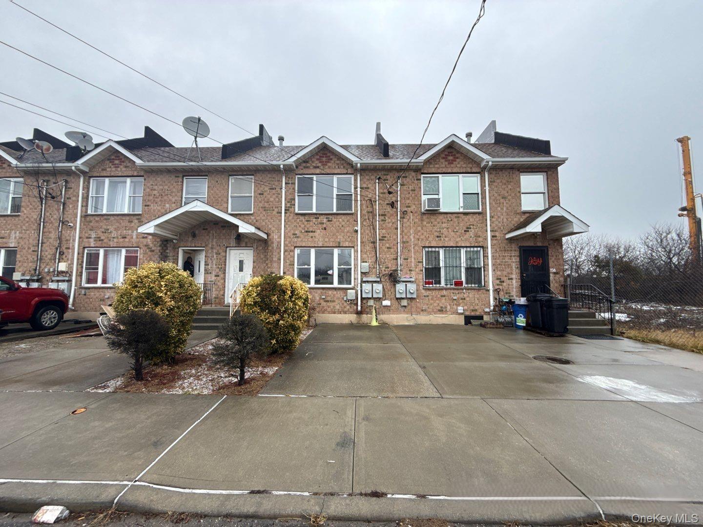 160 Beach 30th Street