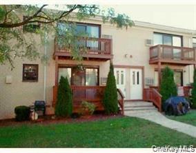 122 Sneden Place