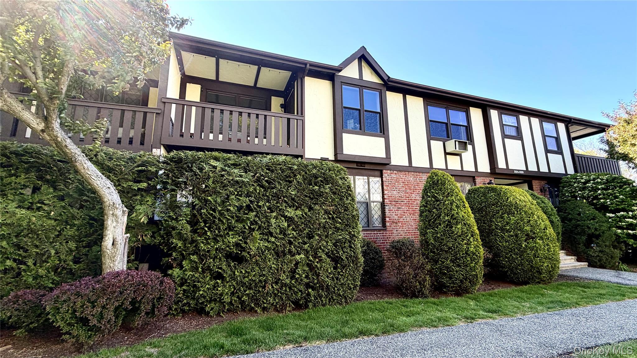 327 Sierra Vista Lane