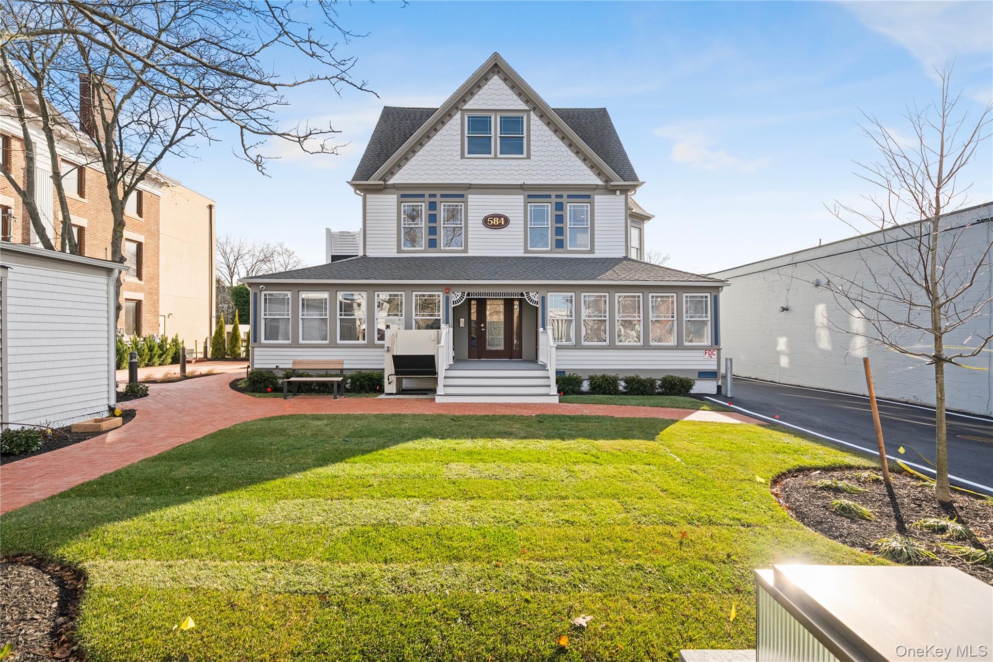 584 Main Street