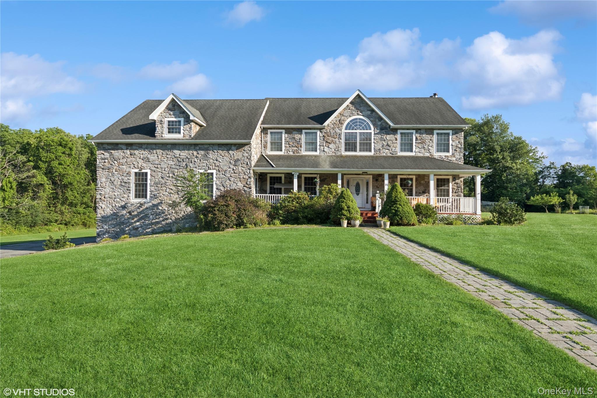 10 Willys Court