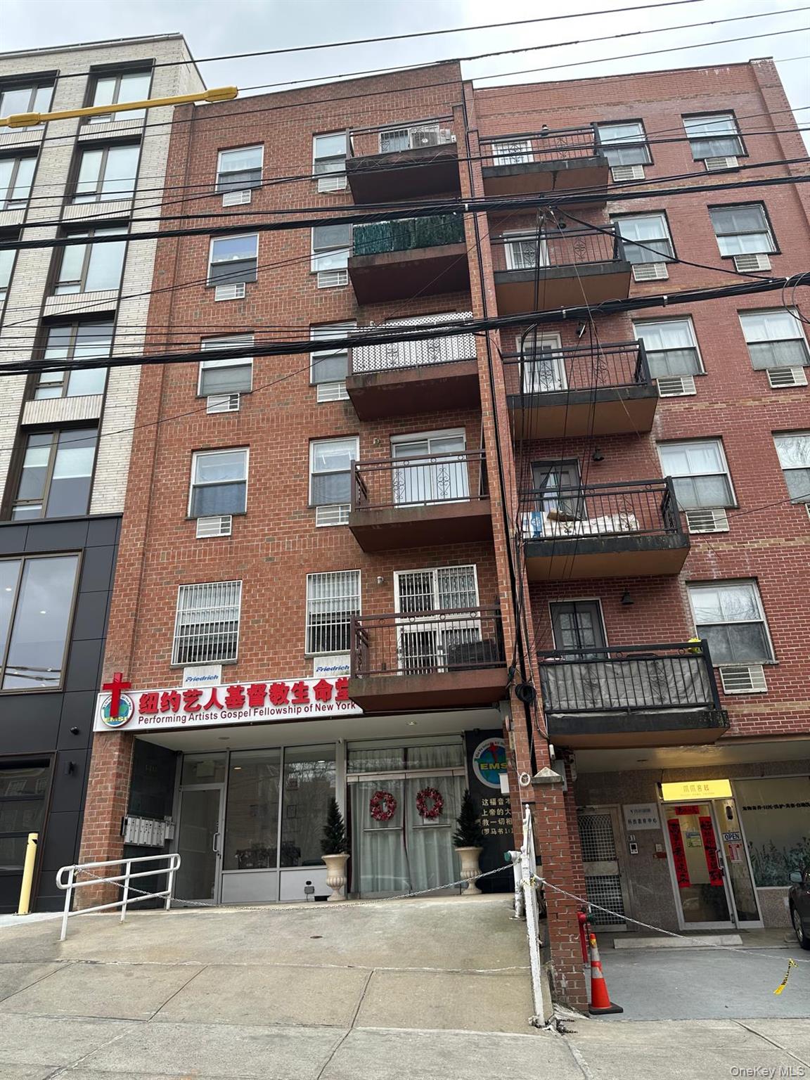 138-10 35th Avenue