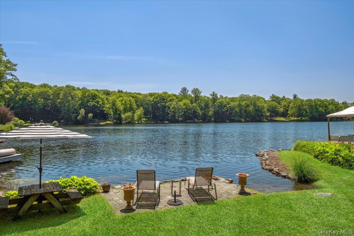342 Lake Shore Road