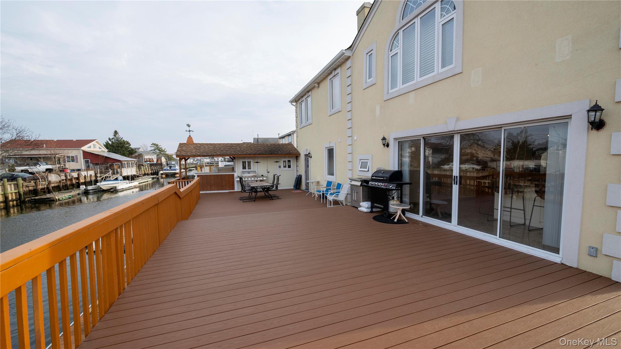 Deck