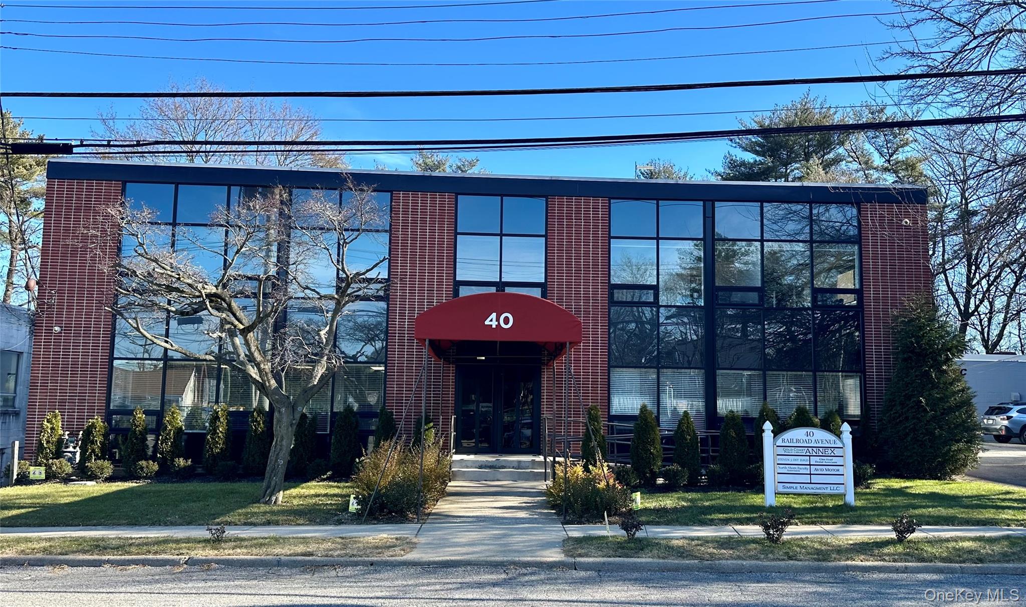 40 Railroad Avenue
