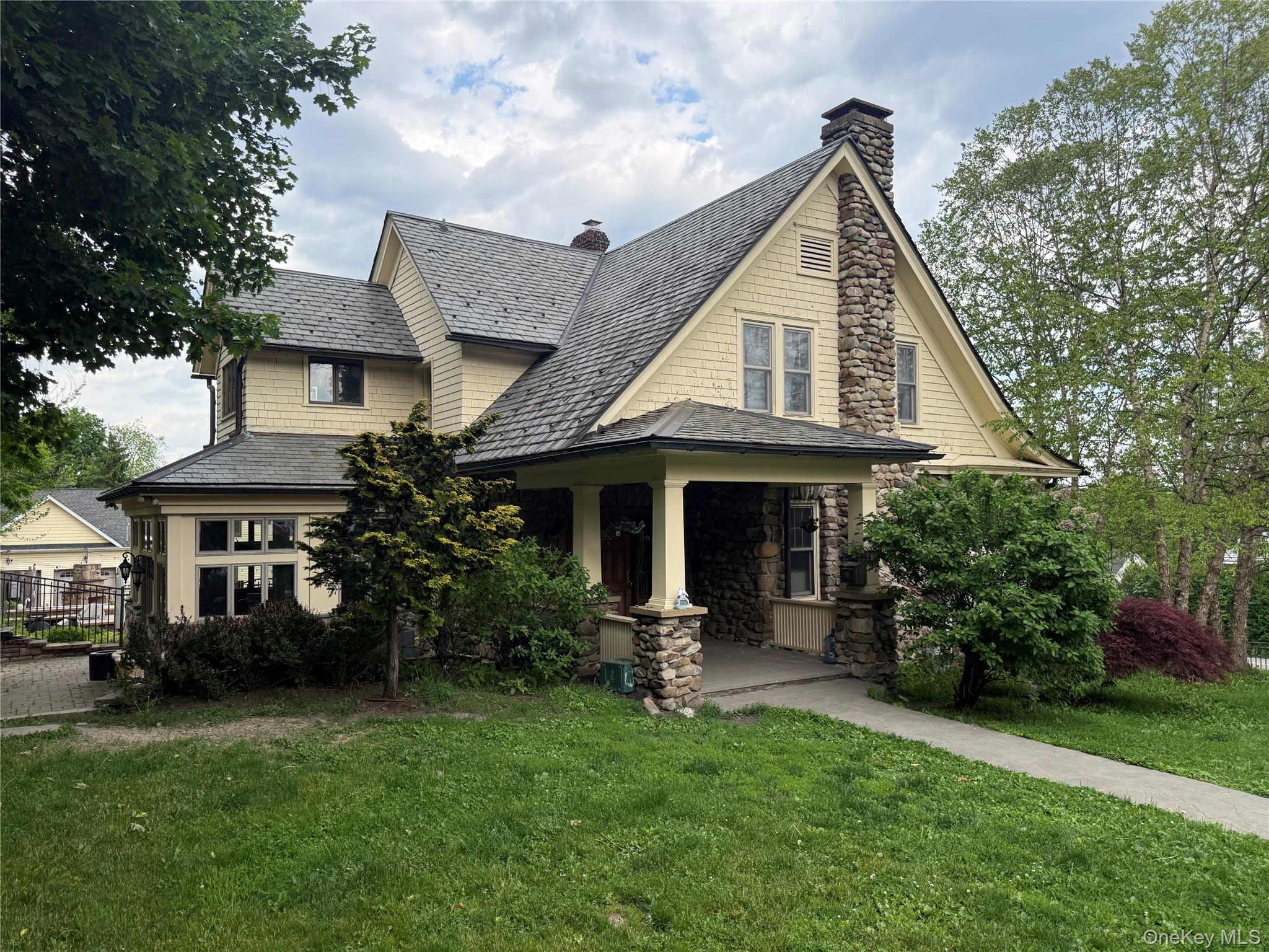 205 High Street