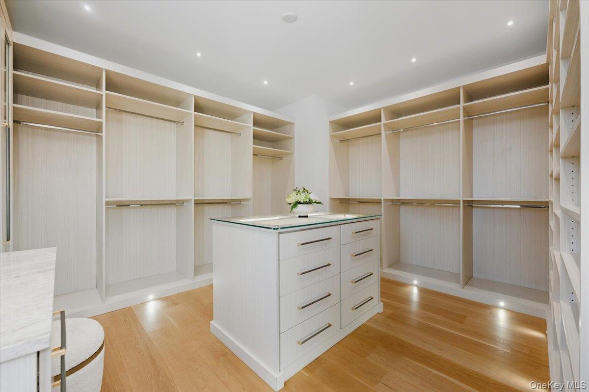Walk-In Closets