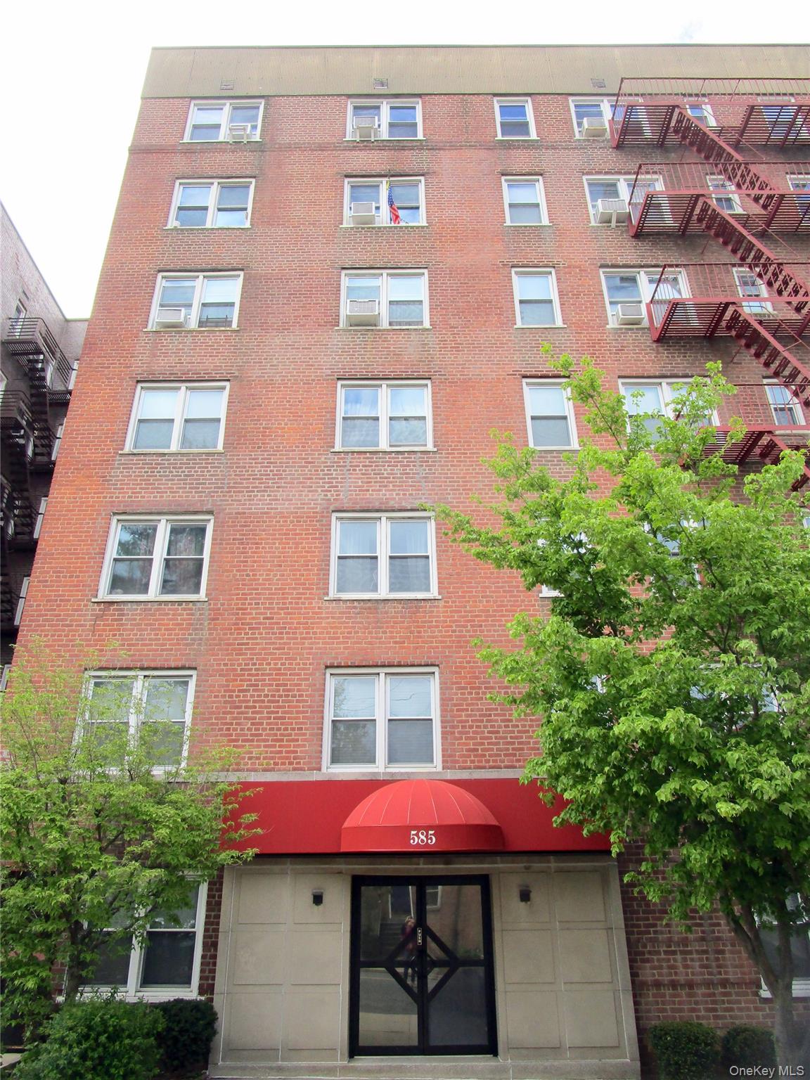 585 McLean Avenue