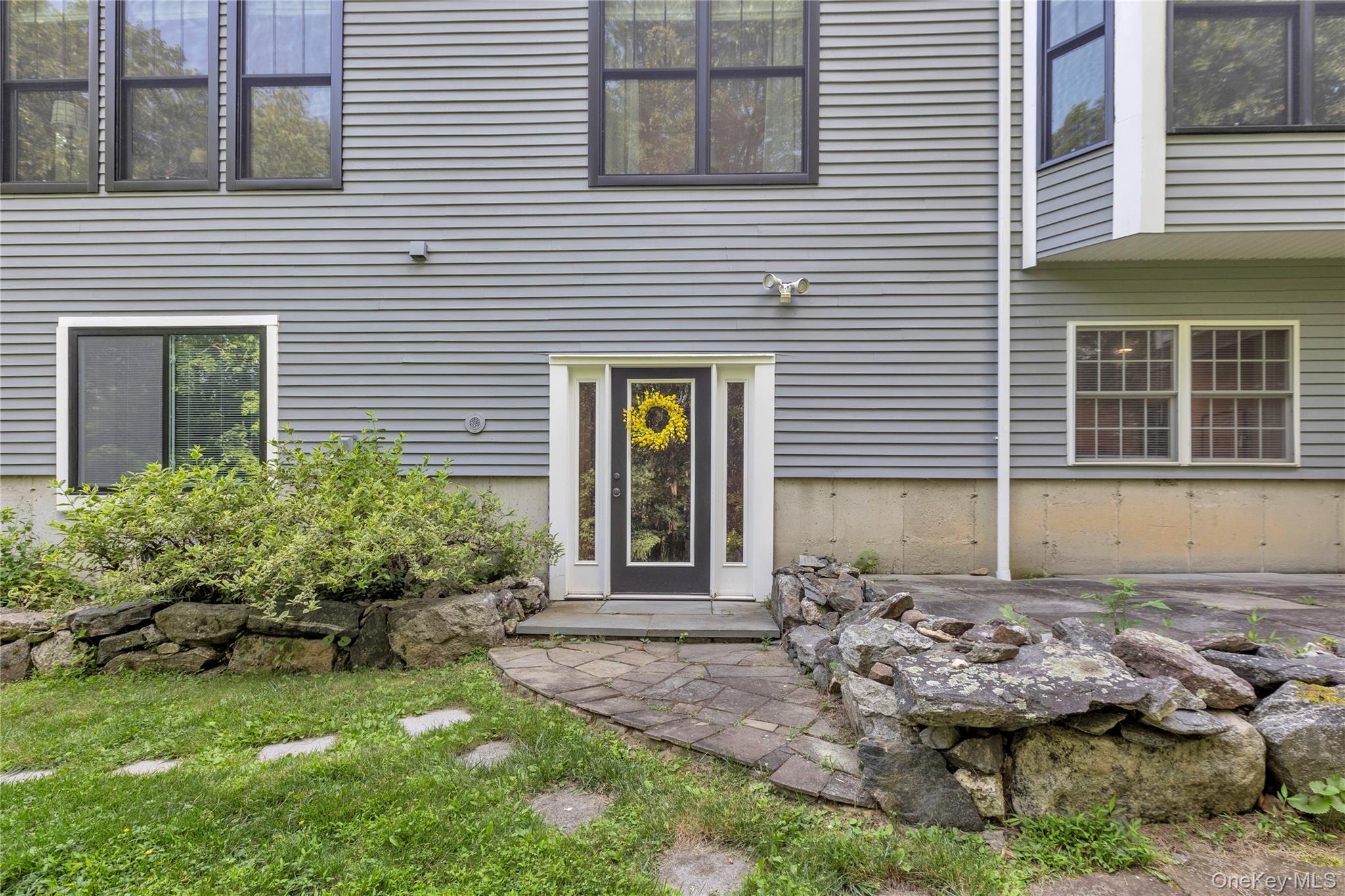 22 Lauro Ridge Court