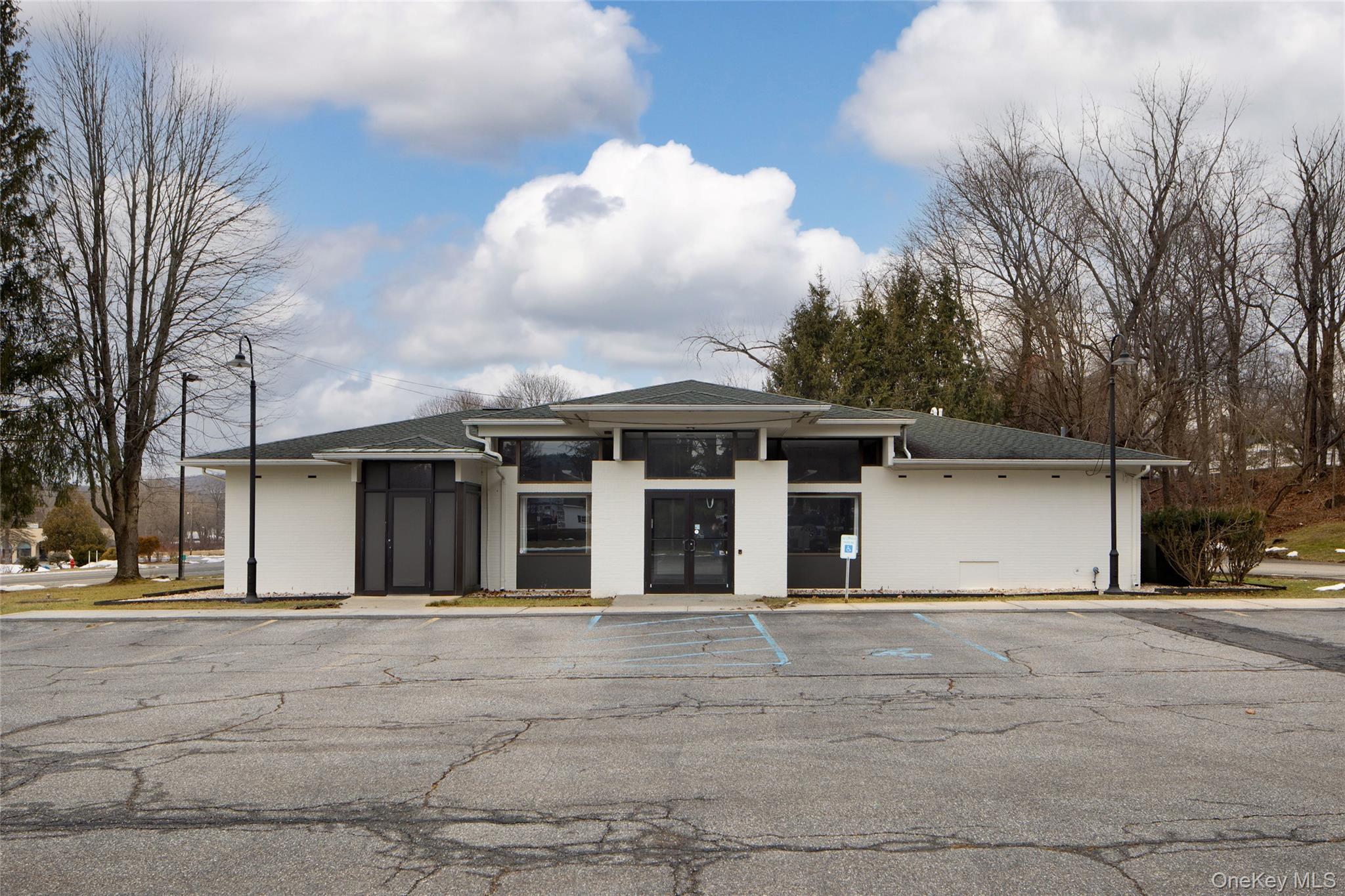 135 Route 44