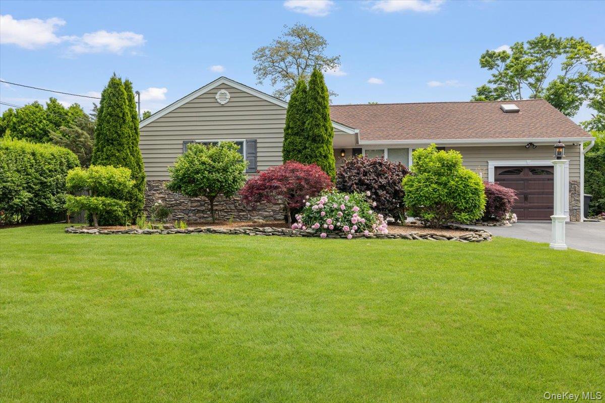 13 Colonial Lane