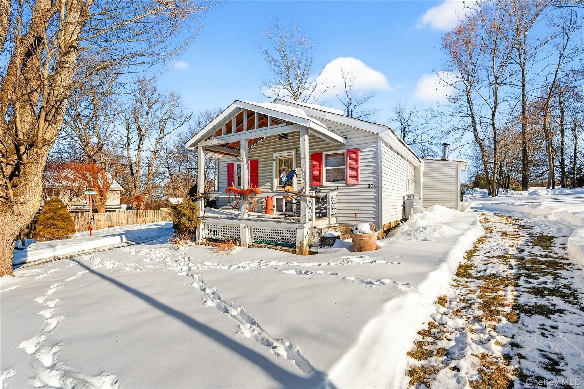 33 Crossman Avenue