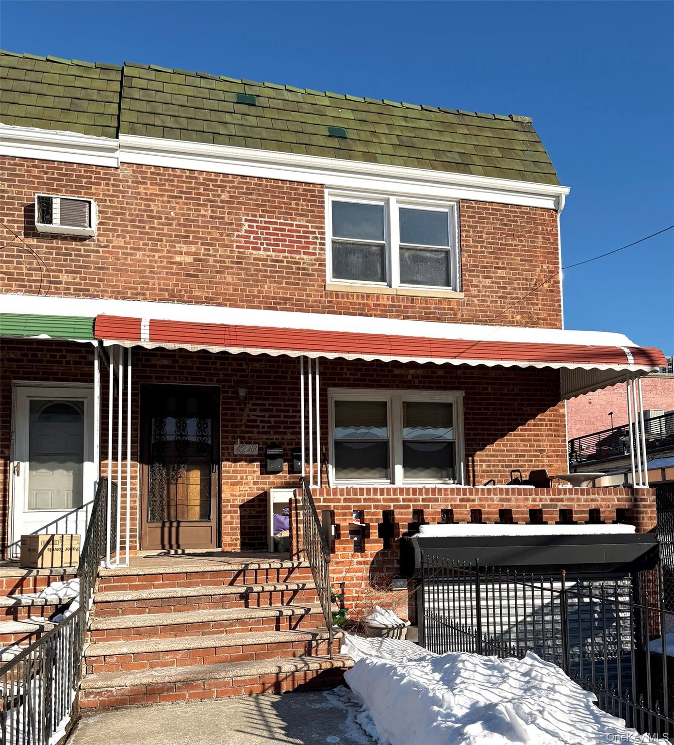 42-47 194TH Street