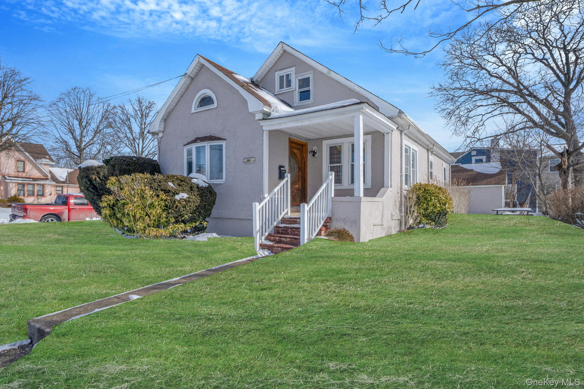 44 Nassau Parkway