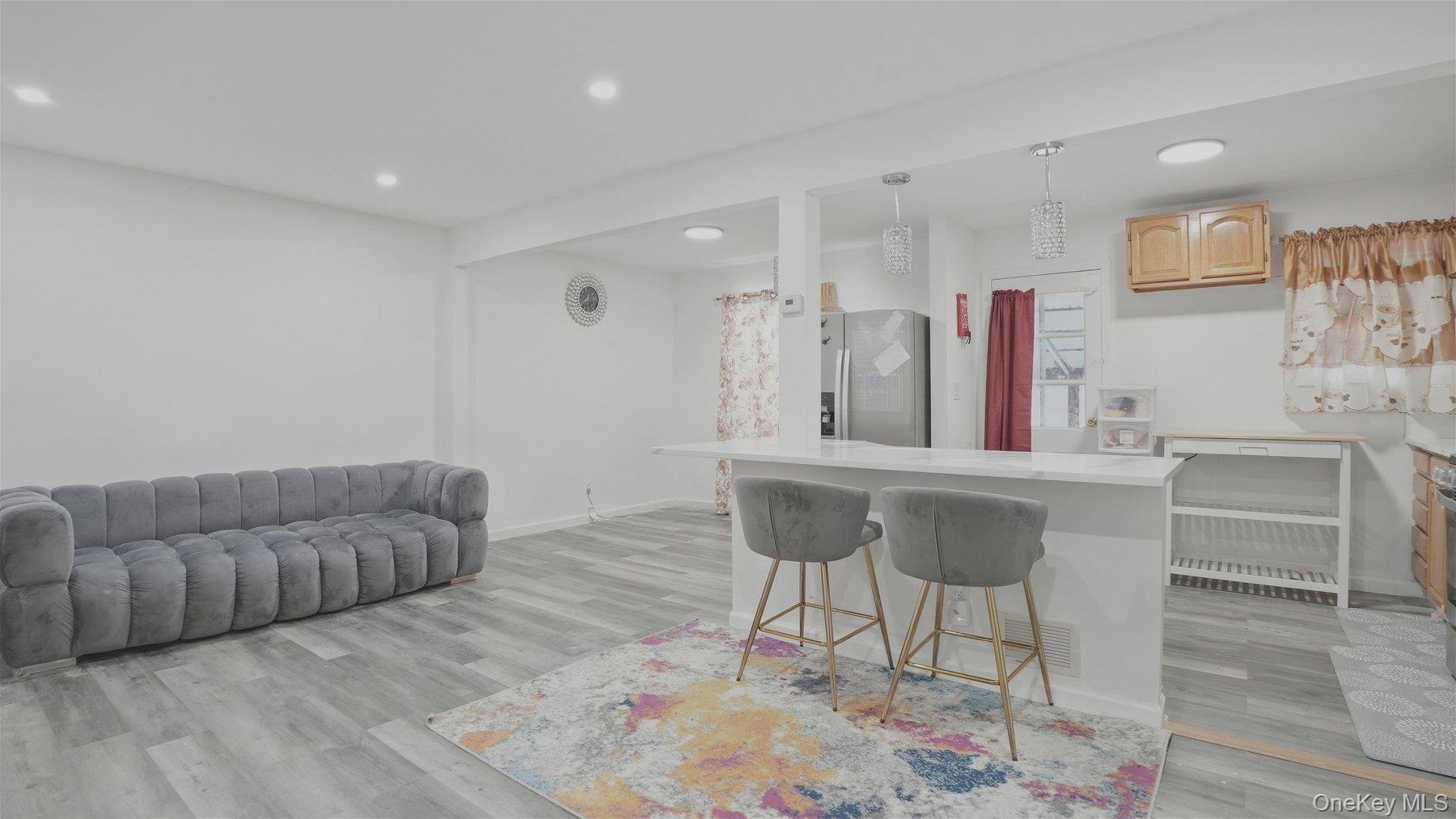8 Myrtle Avenue