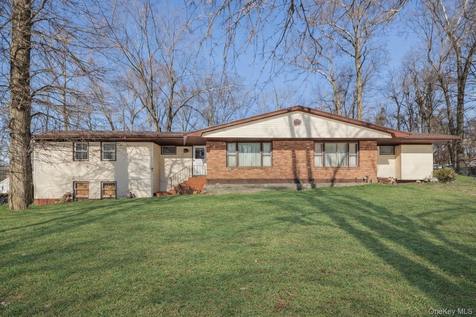 61 Rolling Ridge Road