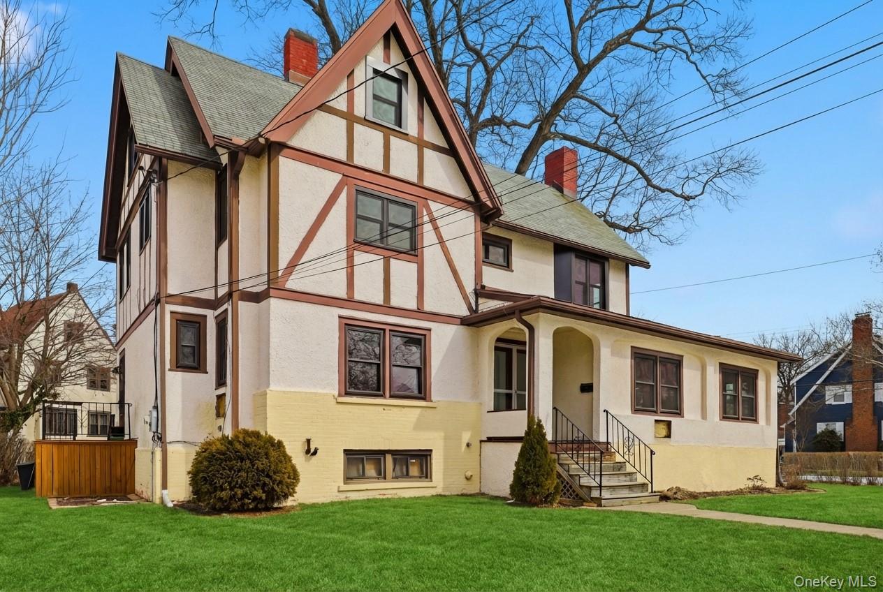 25 Midland Avenue