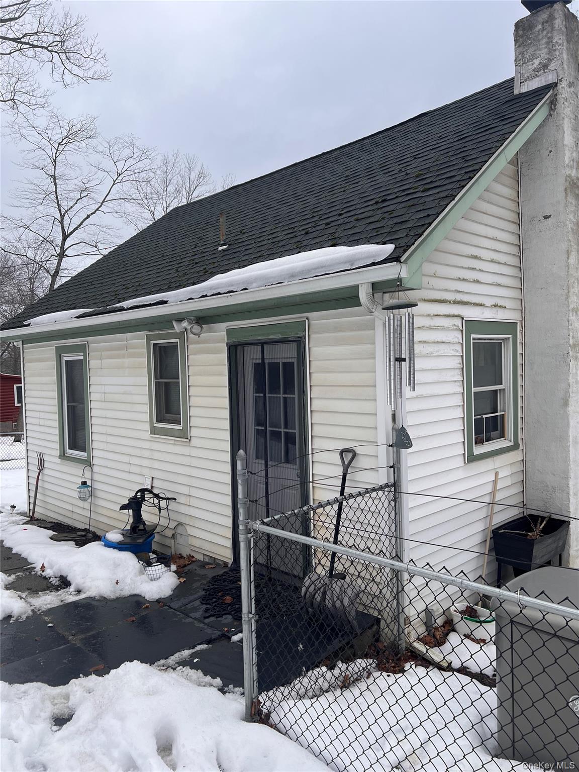 206 Lakeview Road
