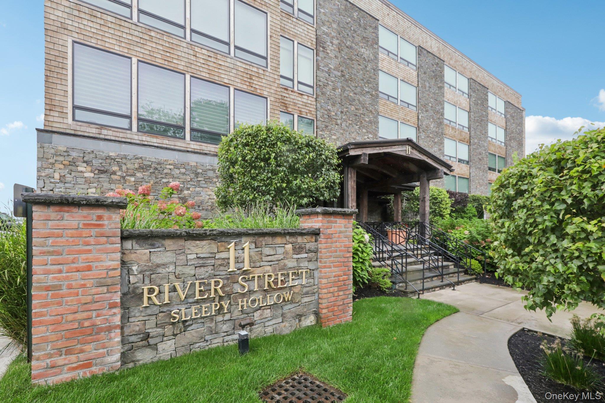11 River Street