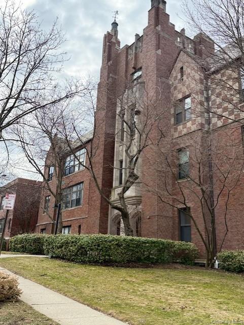 75 McKinley Avenue