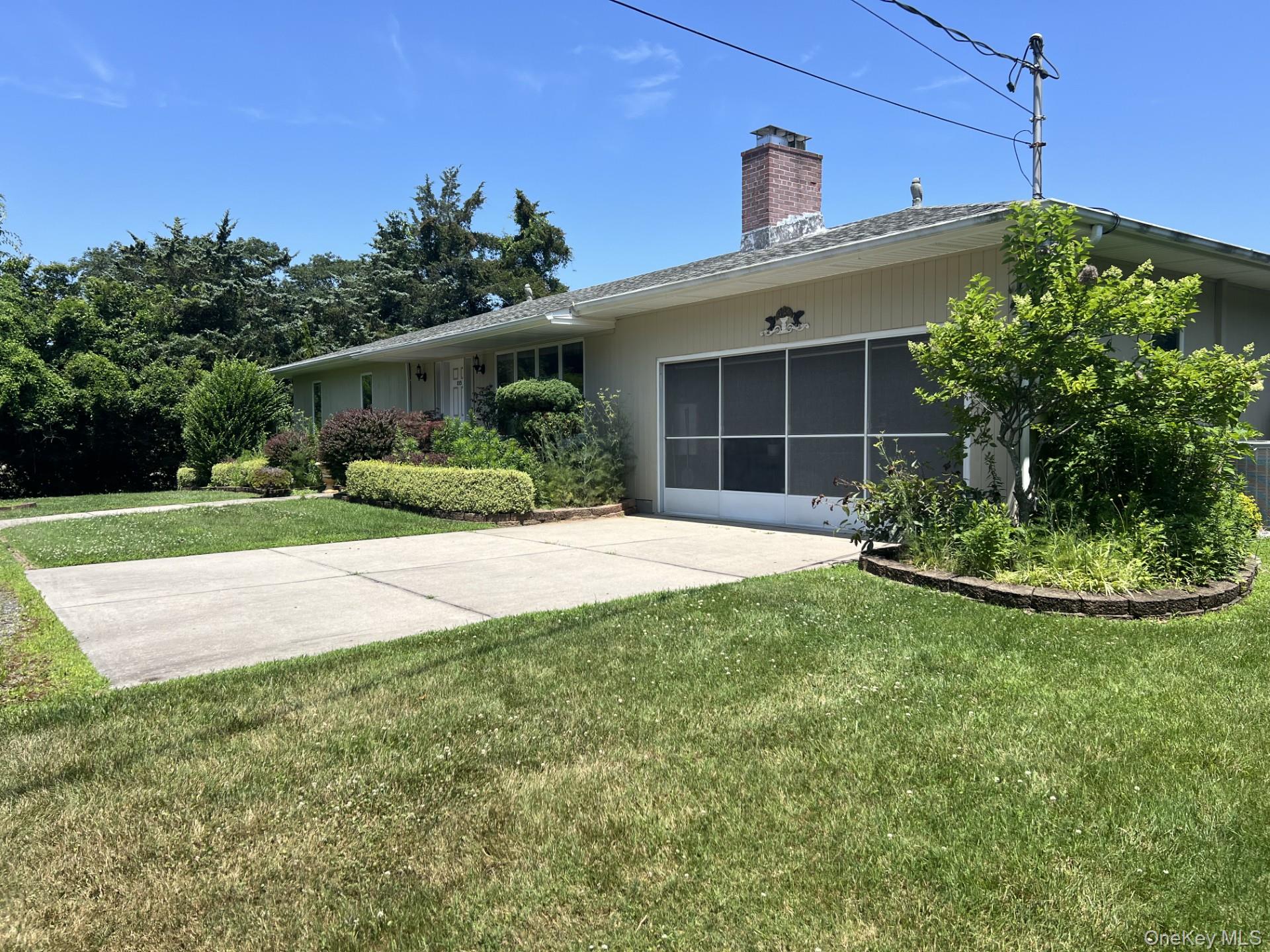 215 Leon Road