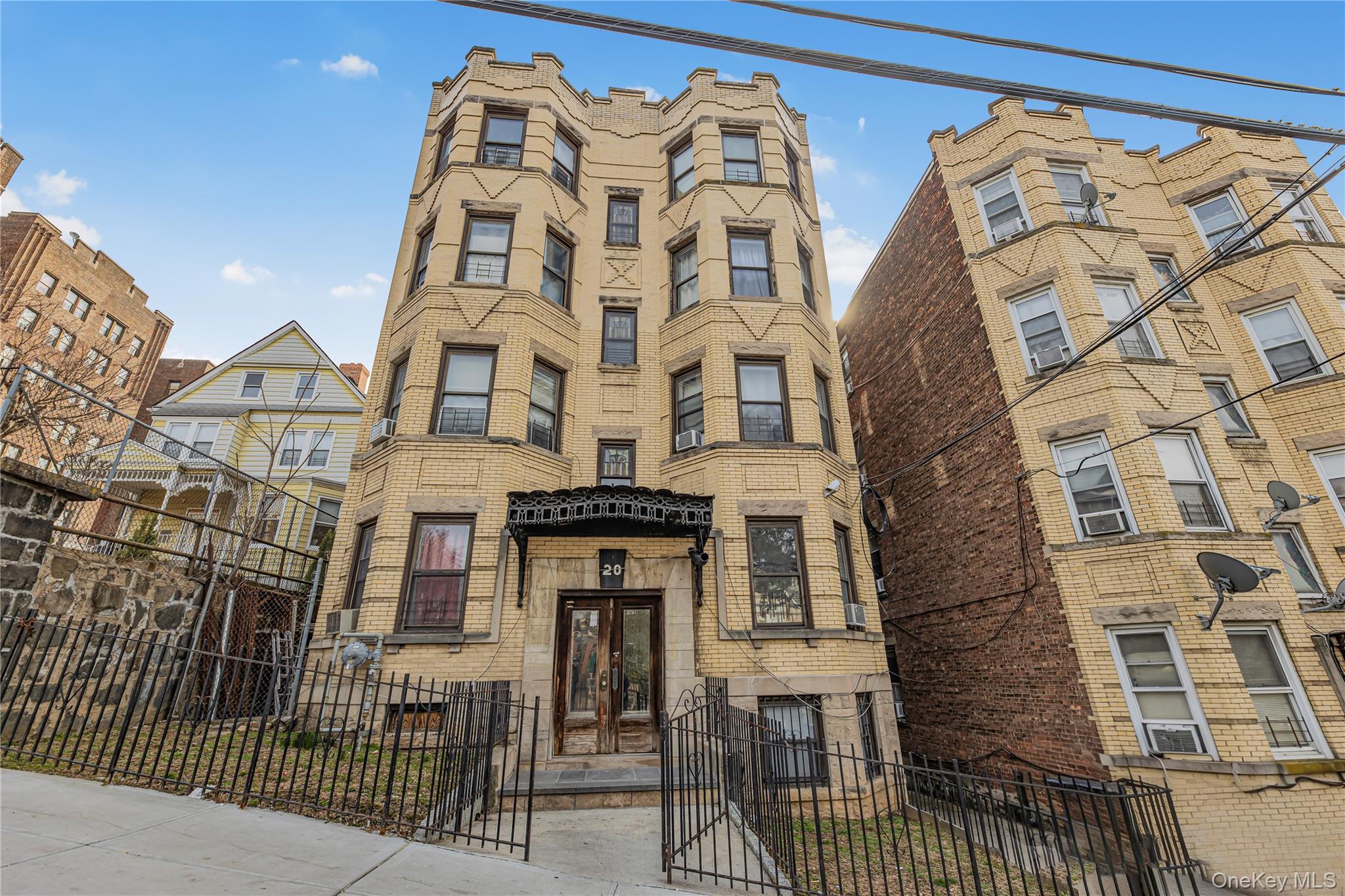20 Locust Hill Avenue
