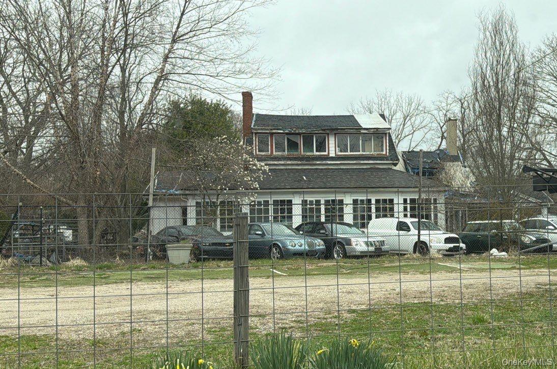 2891 Montauk Highway
