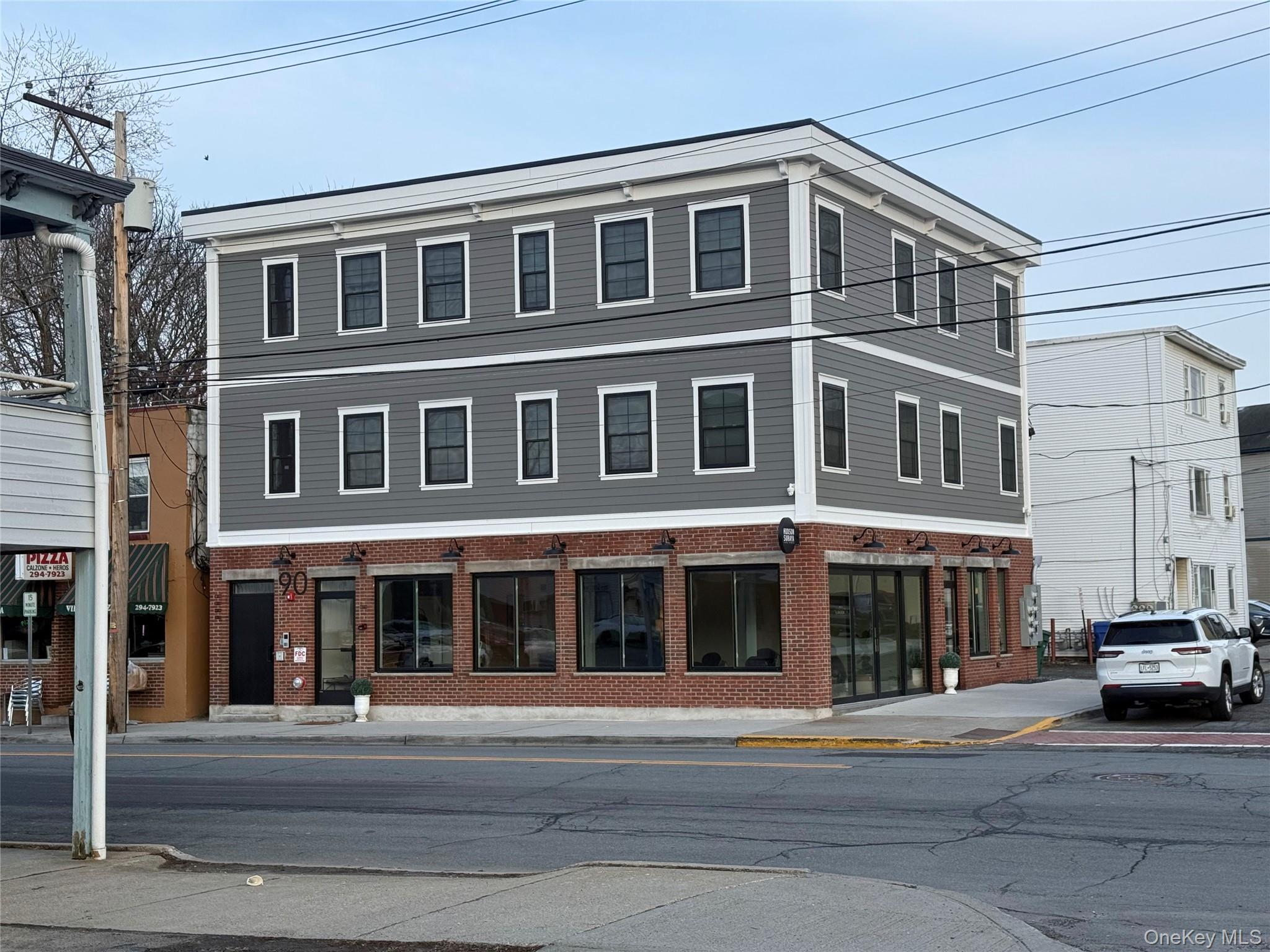 90 Greenwich Avenue