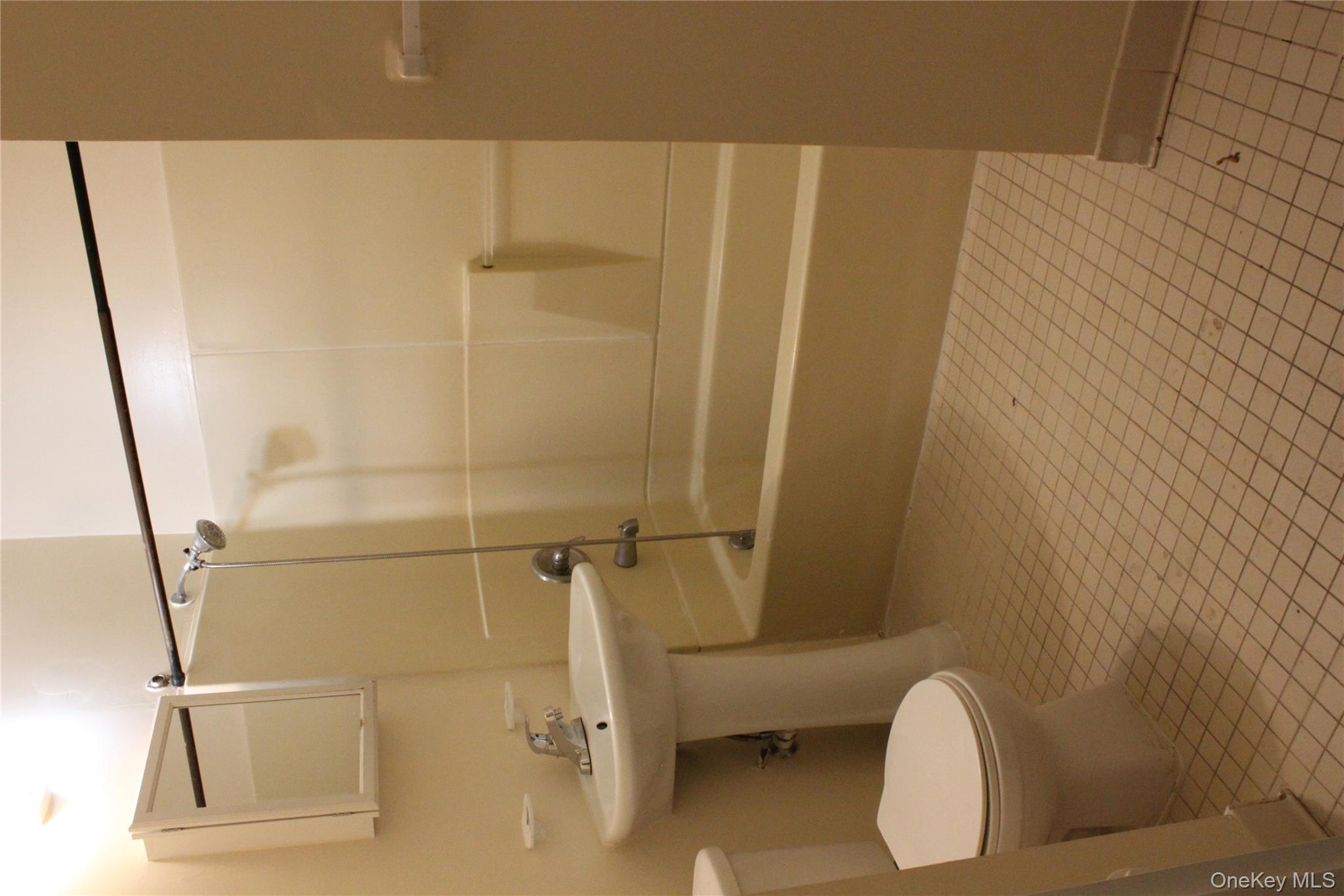 Photo 4