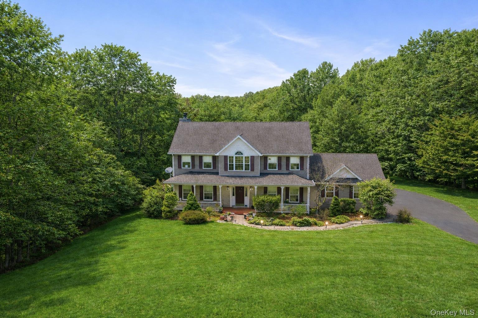 17 Woodridge Drive