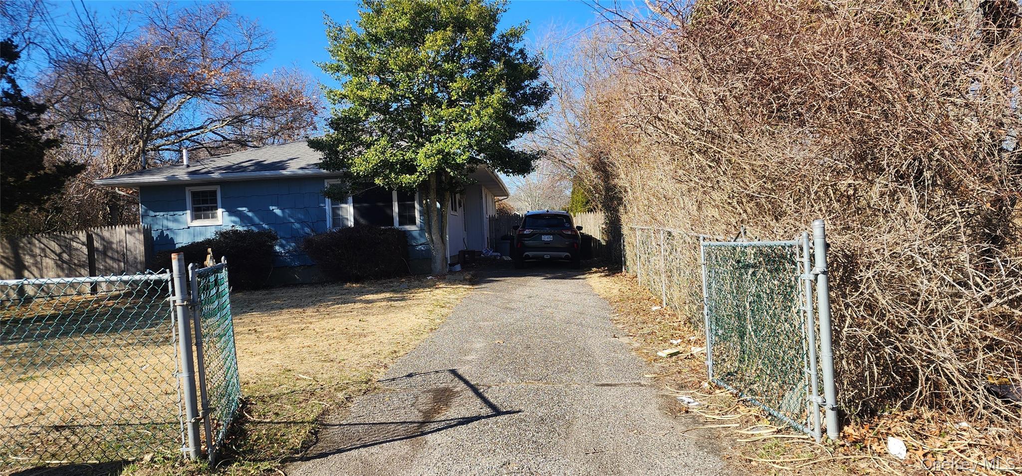 123 St George Drive