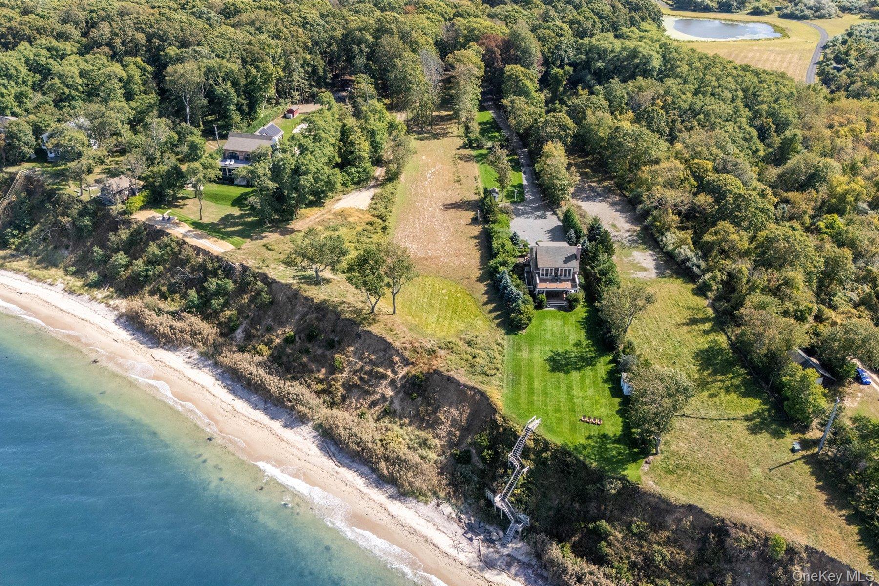4760 Blue Horizon Bluffs