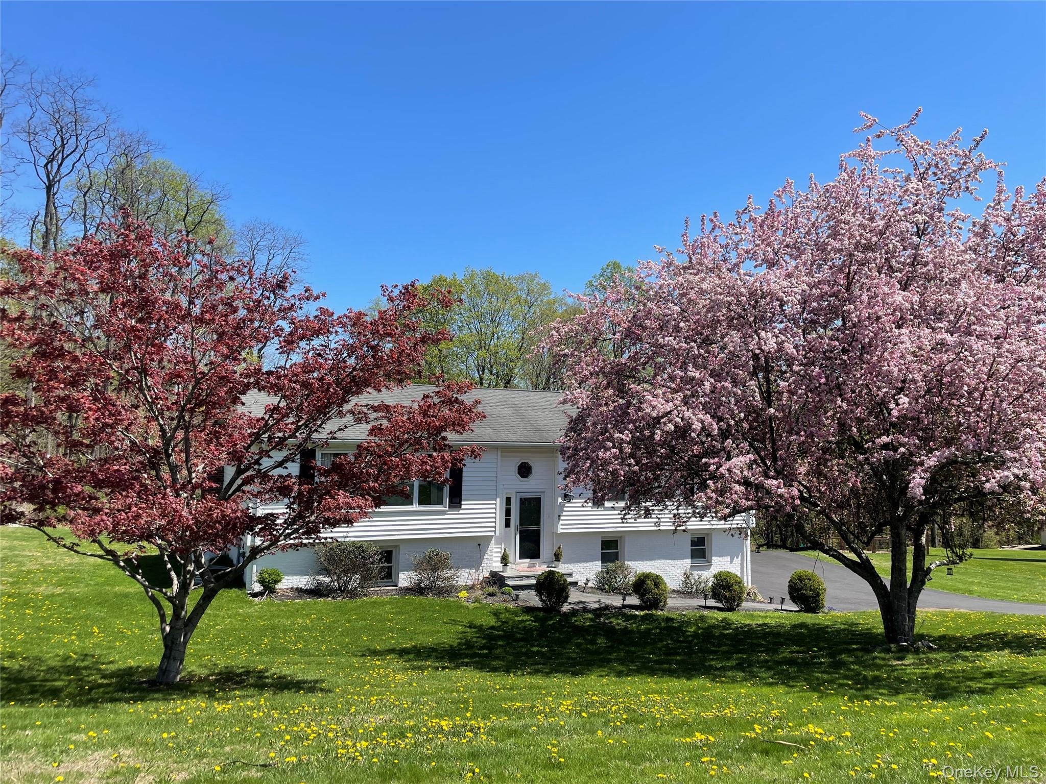 4 Stonewall Farm Road