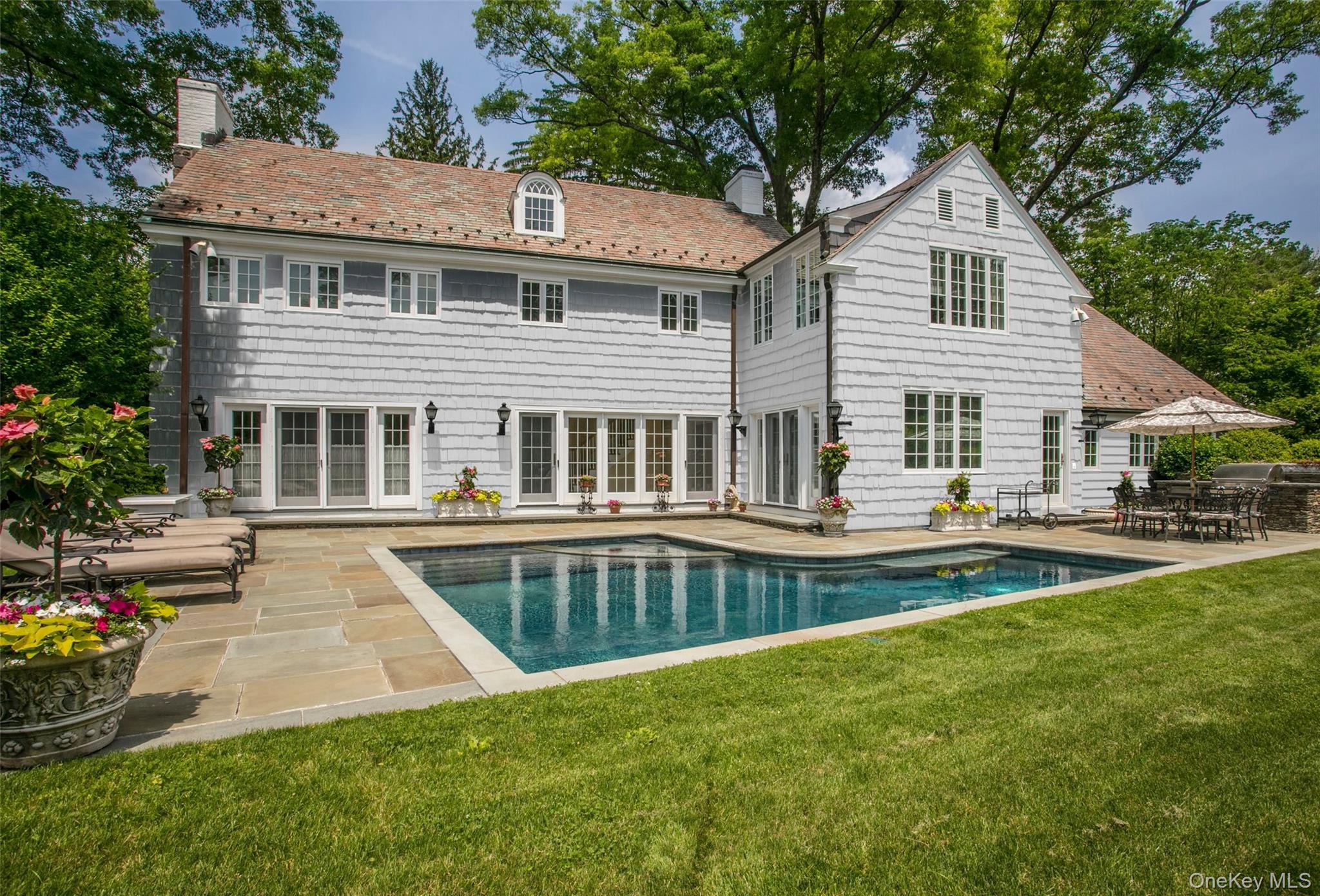45 Griffen Avenue
